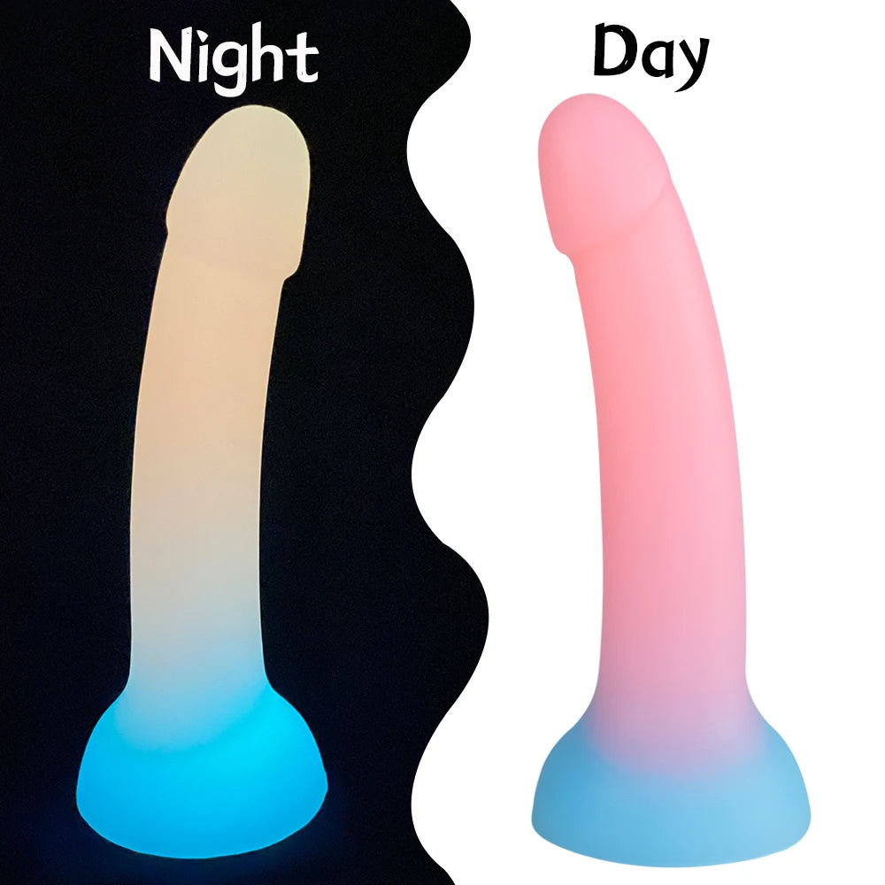 Glow-in-the-Dark Silicone Dildo – glowing at night