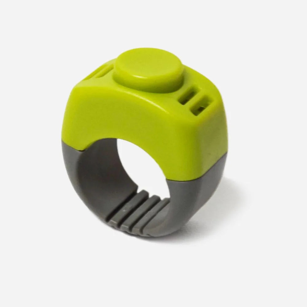 Pet training finger clicker in green